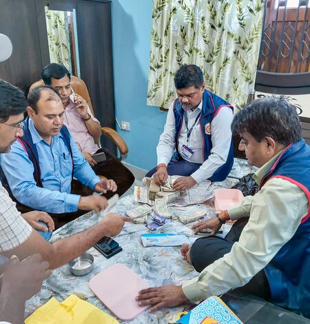 EOU conducts raids at six locations linked to Bihar engineer in disproportionate assets case EOU conducts raids at six locations linked to Bihar engineer in disproportionate assets case