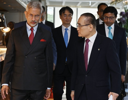 EAM Jaishankar, South Korea’s National Security Director Wi Sung-lac hold talks