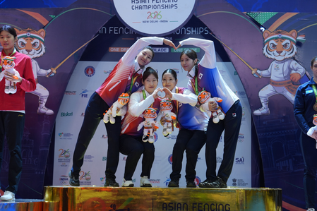 Japan wins Men’s Foil team gold while Korea bags Women’s Epee team title in Asian Senior Fencing Japan wins Men’s Foil team gold while Korea bags Women’s Epee team title in Asian Senior Fencing