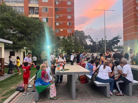 Buildings collapse, casualties feared after 2 strong earthquakes hit Venezuela