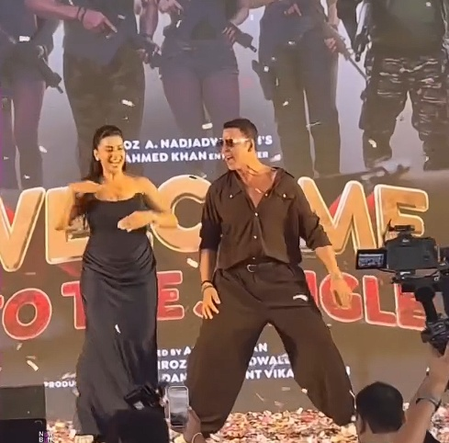 Akshara Singh on Akshay Kumar: The world admires his stardom, but what inspires me is his humility