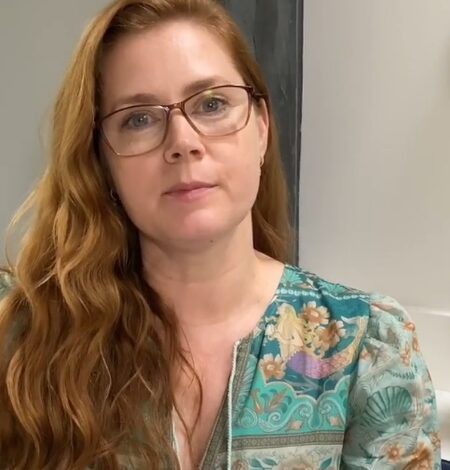 Here’s how Amy Adams saved a stabbing victim