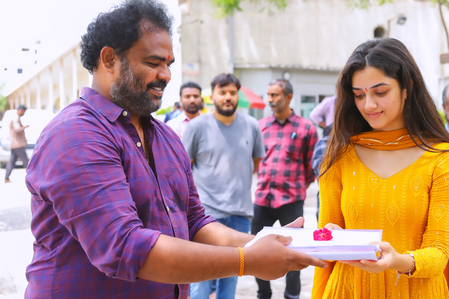 Bhagyashrii Borse tells ‘Lenin’ director Murali Kishor Abburu: Thank you for Bharathi!