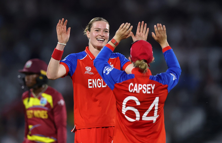Women’s T20 WC: England eye perfect group stage as New Zealand chase last-four lifeline (Preview)