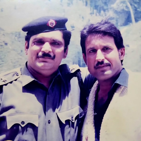 Raza Murad recalls shooting with Kiran Kumar for Rishi Kapoor’s ‘Henna’ in Manali