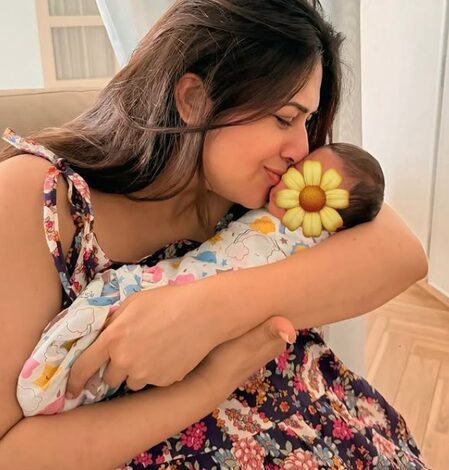 Divyanka Tripathi celebrates one month of ‘toofaani entry’ of her twin baby boys