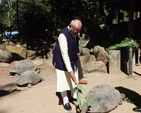 PM Modi visits Seychelles National Botanical Garden, meets world’s oldest living land animal