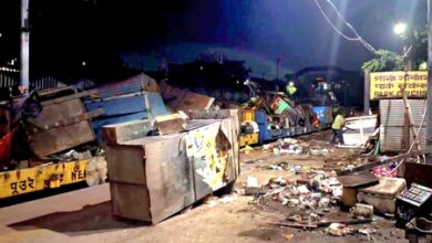 Railway authorities carry out eviction drive in Kolkata’s Park Circus station area