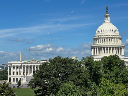US senators urge political courage