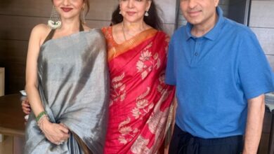 Madhoo shares ‘very special moments’ with Hema Malini