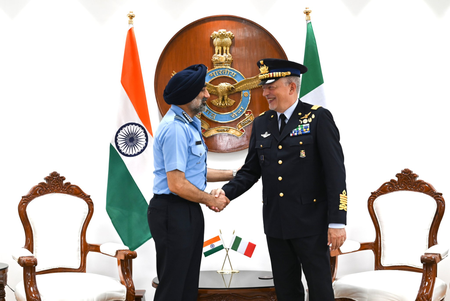 India, Italy Air Chiefs discuss strengthening defence cooperation and military engagements