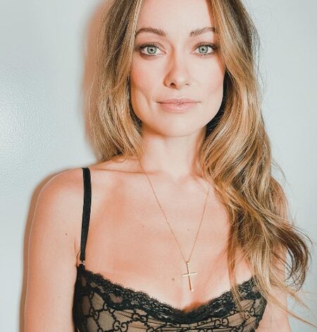 Olivia Wilde heaps praise on ‘dreamboat’ co-star Hugh Laurie