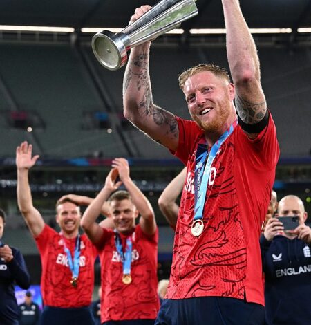 ‘The game will miss you’: Yuvraj pens heartfelt note for Stokes on international retirement