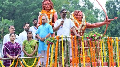 Jharkhand CM, LoP pay tribute to Sidhu-Kanhu on Hul Diwas