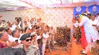 Rajasthan CM gets grand welcome in Jaipur after Yamuna water pact Rajasthan CM gets grand welcome in Jaipur after Yamuna water pact