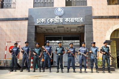 Bangladesh: Report flags widespread class discrimination inside prisons Bangladesh: Report flags widespread class discrimination inside prisons