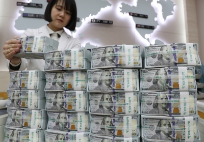 Seoul shares open sharply lower on Wall Street losses, renewed Iran tension