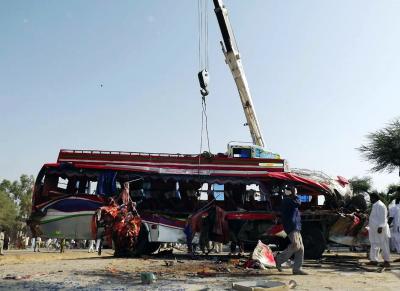 Pakistan: 40 dead, eight injured as bus plunges into ravine near Balochistan-KP border
