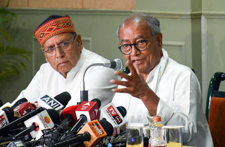 MP: Digvijaya Singh announces Mahakal-Ayodhya padyatra MP: Digvijaya Singh announces Mahakal-Ayodhya padyatra
