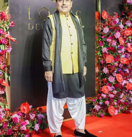 TMKOC’s Shailesh Lodha gets emotional as daughter ties the knot at Jodhpur’s Umaid Bhawan Palace