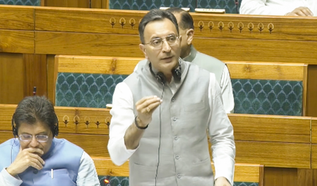 PLI schemes attract Rs 2.4 lakh crore investment, create 14.15 lakh jobs: Govt PLI schemes attract Rs 2.4 lakh crore investment, create 14.15 lakh jobs: Govt