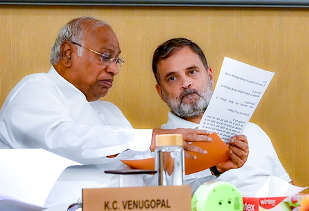 Rahul, Kharge write to PM Modi, demand independent probe into Ram Temple donation theft case Rahul, Kharge write to PM Modi, demand independent probe into Ram Temple donation theft case