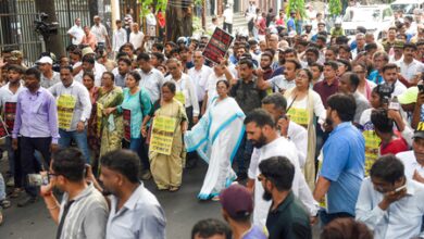 Bengal: Trinamool factions rift escalates, rebel MLAs take control of party’s main office Bengal: Trinamool factions rift escalates, rebel MLAs take control of party’s main office