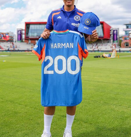 Ex-India pacer Niranjana backs Harmanpreet to remain T20I captain despite early WC exit Ex-India pacer Niranjana backs Harmanpreet to remain T20I captain despite early WC exit