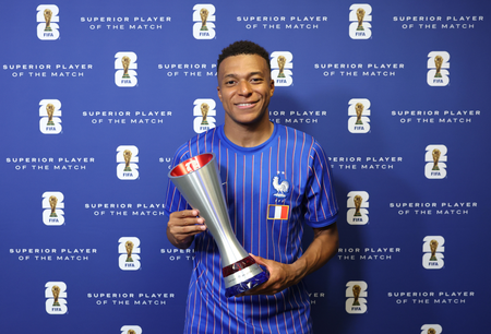 FIFA WC: Mbappe shatters all-time knockout goals record; pips Messi to lead Golden Boot race FIFA WC: Mbappe shatters all-time knockout goals record; pips Messi to lead Golden Boot race
