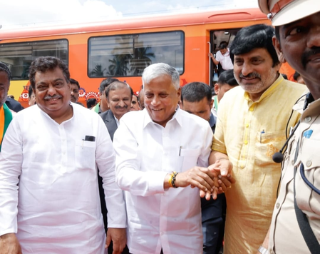 Karnataka Minister urges Railways Ministry to set up coach depot in Vijayapura Karnataka Minister urges Railways Ministry to set up coach depot in Vijayapura