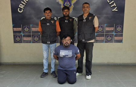 ‘I have contacts in ED, CBI’: Gujarat man held for taking Rs 3.18 crore to ‘free’ seized cash