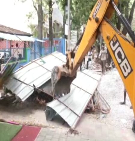 GBA launches anti-encroachment drive: 300 pedestrians die yearly due to encroached footpaths, says Minister
