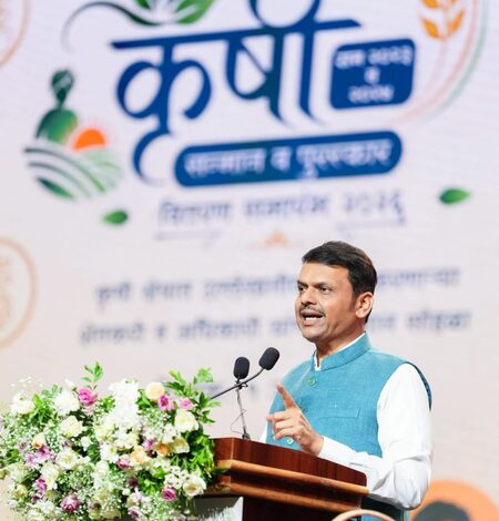 CM Fadnavis announces India’s first AI app for agriculture