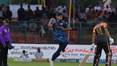 Maharaja Trophy KSCA T20: Bengaluru Blasters edge Hubli Tigers by two runs to strengthen playoff push