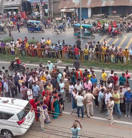 Veteran CPI(M) leader expresses support for Mahua Moitra after egg assault
