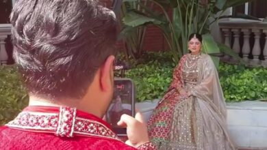 Anshula Kapoor calls fiance Rohan Thakkar her ‘favourite’ as he turns photographer at Mata Ki Chowki Anshula Kapoor calls fiance Rohan Thakkar her ‘favourite’ as he turns photographer at Mata Ki Chowki