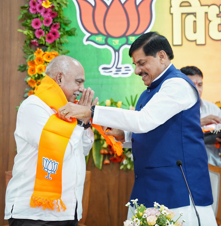 MP CM Mohan Yadav congratulates Hemant Khandelwal on completing one year as state BJP chief MP CM Mohan Yadav congratulates Hemant Khandelwal on completing one year as state BJP chief
