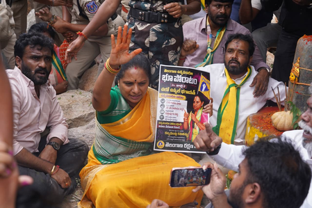 Kavitha detained during protest demanding land for Telangana martyrs’ families