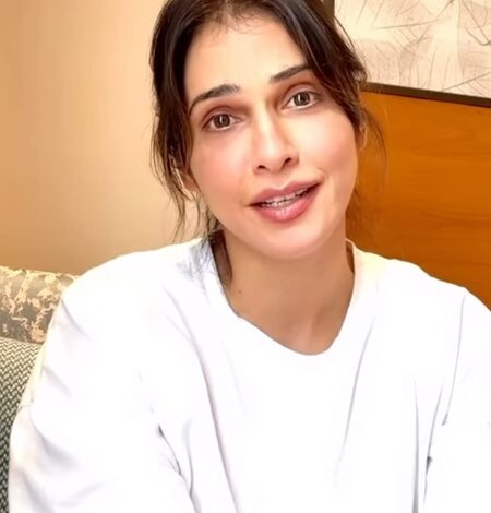 Isha Koppikar calls out Film Industry: ‘Men romance half-their-age women, and it’s normalised’ Isha Koppikar calls out Film Industry: ‘Men romance half-their-age women, and it’s normalised’