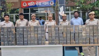 Delhi Police recover 604 stolen smartphones worth Rs 1.5 crore; three arrested
