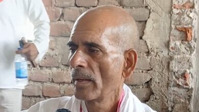 ‘Have been assured of justice at the earliest’: Bharat Tiwari’s family on Chirag Paswan’s visit ‘Have been assured of justice at the earliest’: Bharat Tiwari’s family on Chirag Paswan’s visit