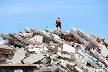 Venezuela quake death toll rises to 2,645