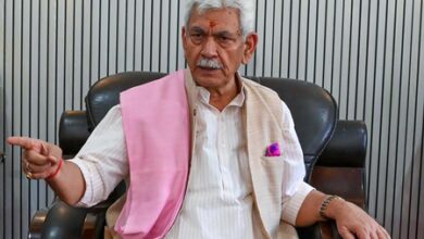 J&K L-G flags off first-ever ‘Reading Marathon’ in Srinagar
