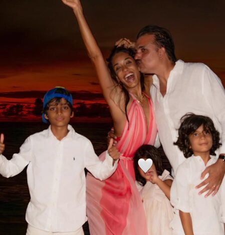 Lisa Haydon says baby girl Lara threw a tantrum during family photoshoot: She hates sharing her mom’s attention