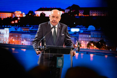 Hungary’s Fidesz party announces protest after PM Magyar files constitutional amendment