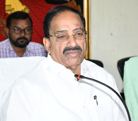 Telangana credited Rs 7,750 crore to farmers under Rythu Bharosa scheme in seven days Telangana credited Rs 7,750 crore to farmers under Rythu Bharosa scheme in seven days