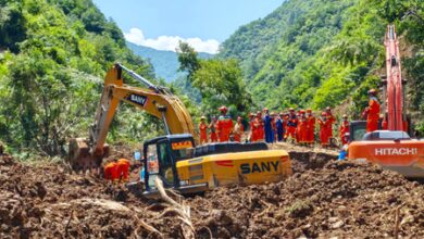 China: Eight dead, 34 missing after mountain collapse hits Chongqing China: Eight dead, 34 missing after mountain collapse hits Chongqing