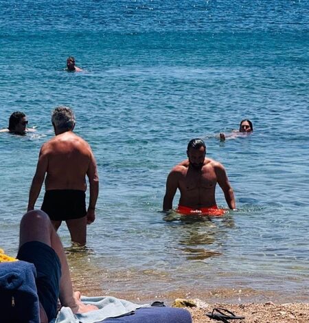 Kareena Kapoor clicks ‘hot husband’ Saif Ali Khan walking out of the sea in his swimwear, says ‘summer’s going well’ Kareena Kapoor clicks ‘hot husband’ Saif Ali Khan walking out of the sea in his swimwear, says ‘summer’s going well’