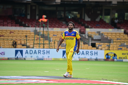 Maharaja Trophy KSCA T20: Vyshak, Rai fire Mysuru Warriors into knockouts Maharaja Trophy KSCA T20: Vyshak, Rai fire Mysuru Warriors into knockouts