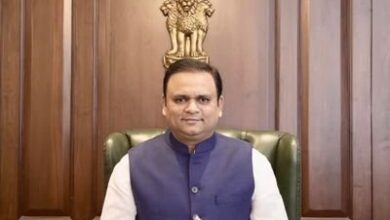 Speaker pulls up Maha govt over absenteeism during Assembly session Speaker pulls up Maha govt over absenteeism during Assembly session